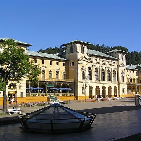 Stary Dom Zdrojowy Hotel กรินีซา ดรอยจ์ ภายนอก รูปภาพ