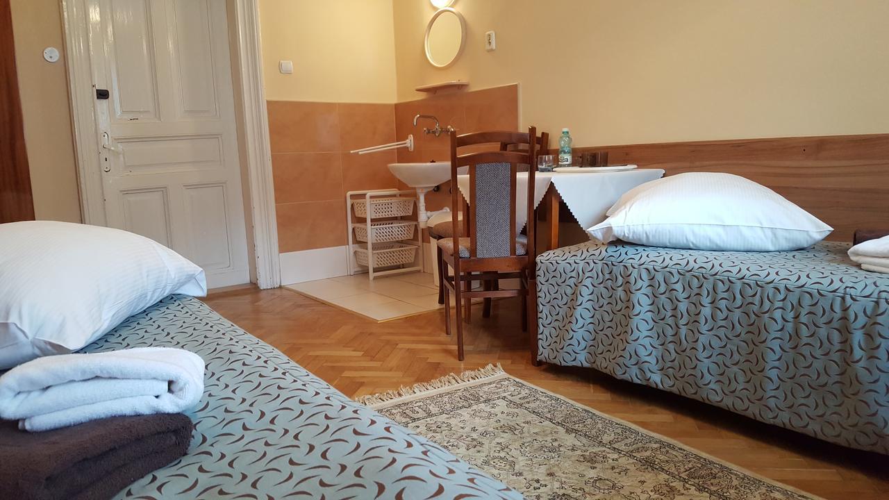 Stary Dom Zdrojowy Hotel กรินีซา ดรอยจ์ ภายนอก รูปภาพ