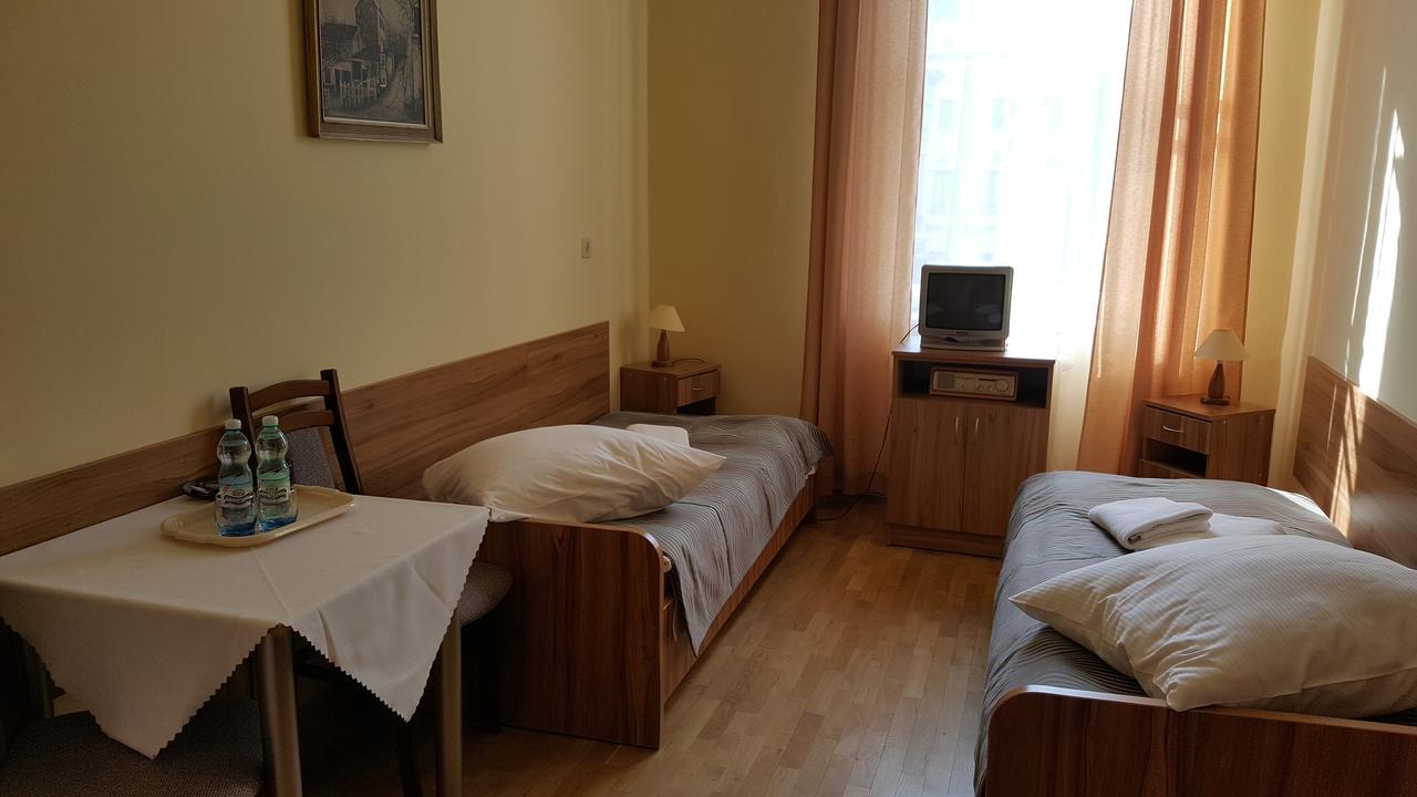 Stary Dom Zdrojowy Hotel กรินีซา ดรอยจ์ ภายนอก รูปภาพ
