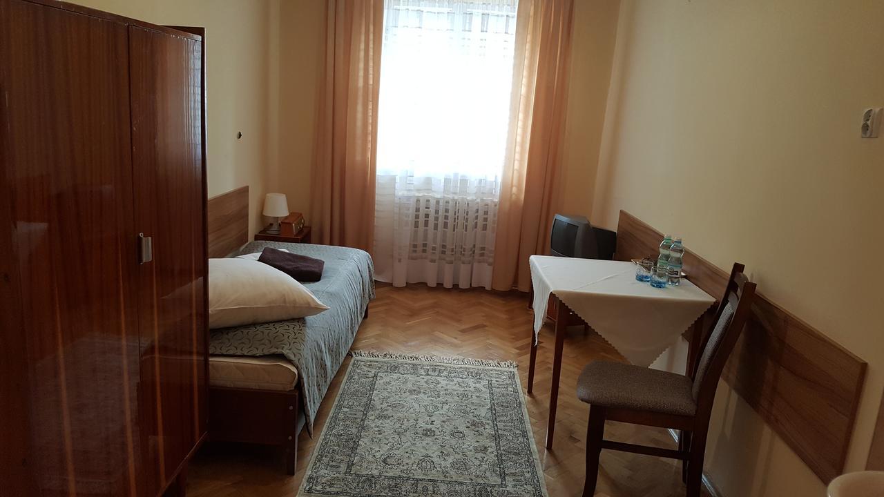 Stary Dom Zdrojowy Hotel กรินีซา ดรอยจ์ ภายนอก รูปภาพ