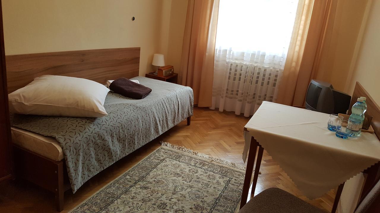 Stary Dom Zdrojowy Hotel กรินีซา ดรอยจ์ ภายนอก รูปภาพ