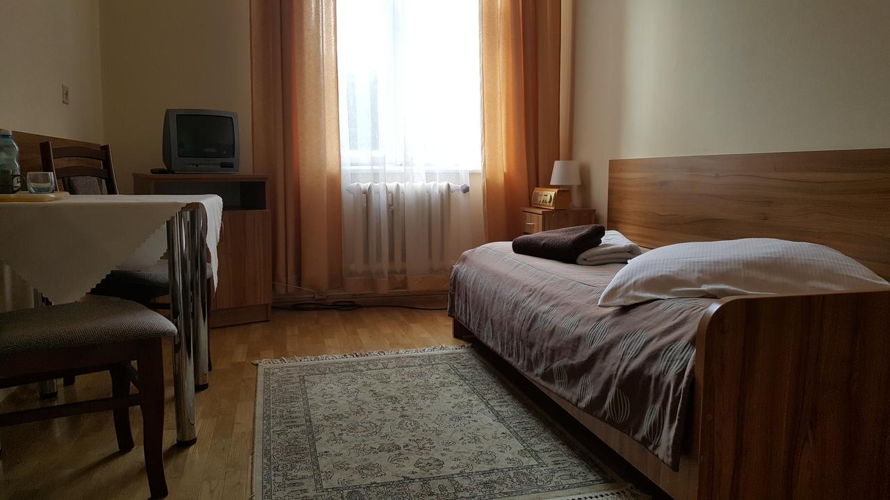 Stary Dom Zdrojowy Hotel กรินีซา ดรอยจ์ ภายนอก รูปภาพ