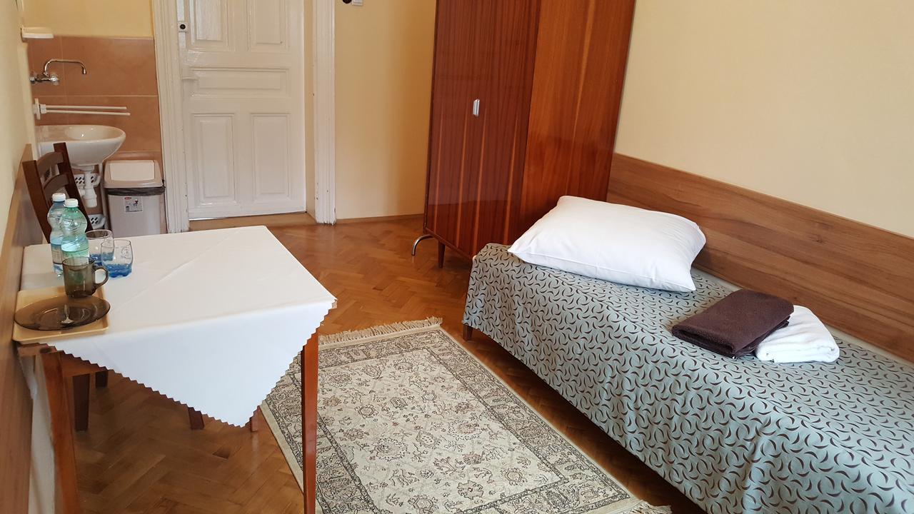 Stary Dom Zdrojowy Hotel กรินีซา ดรอยจ์ ภายนอก รูปภาพ
