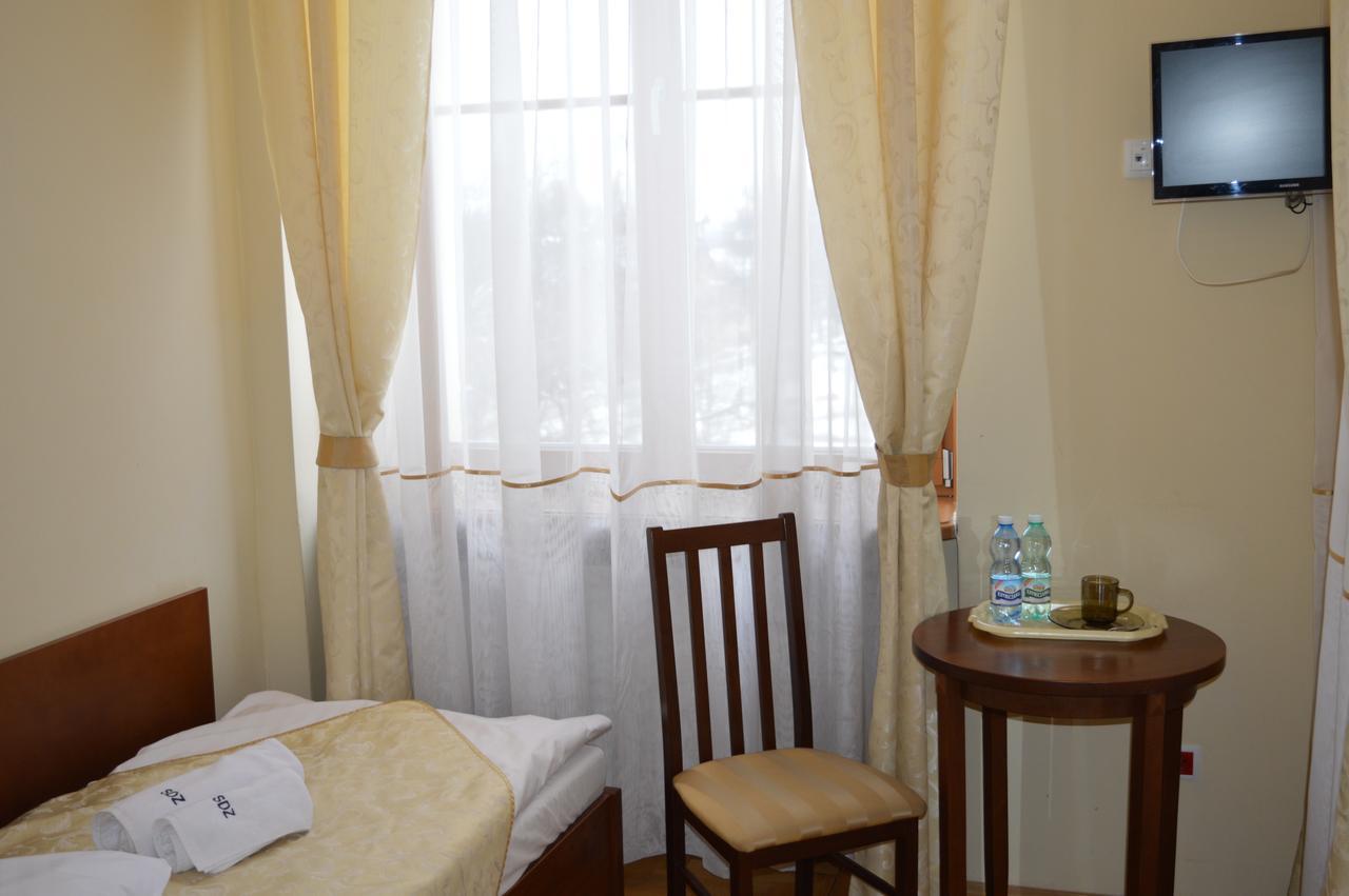 Stary Dom Zdrojowy Hotel กรินีซา ดรอยจ์ ภายนอก รูปภาพ